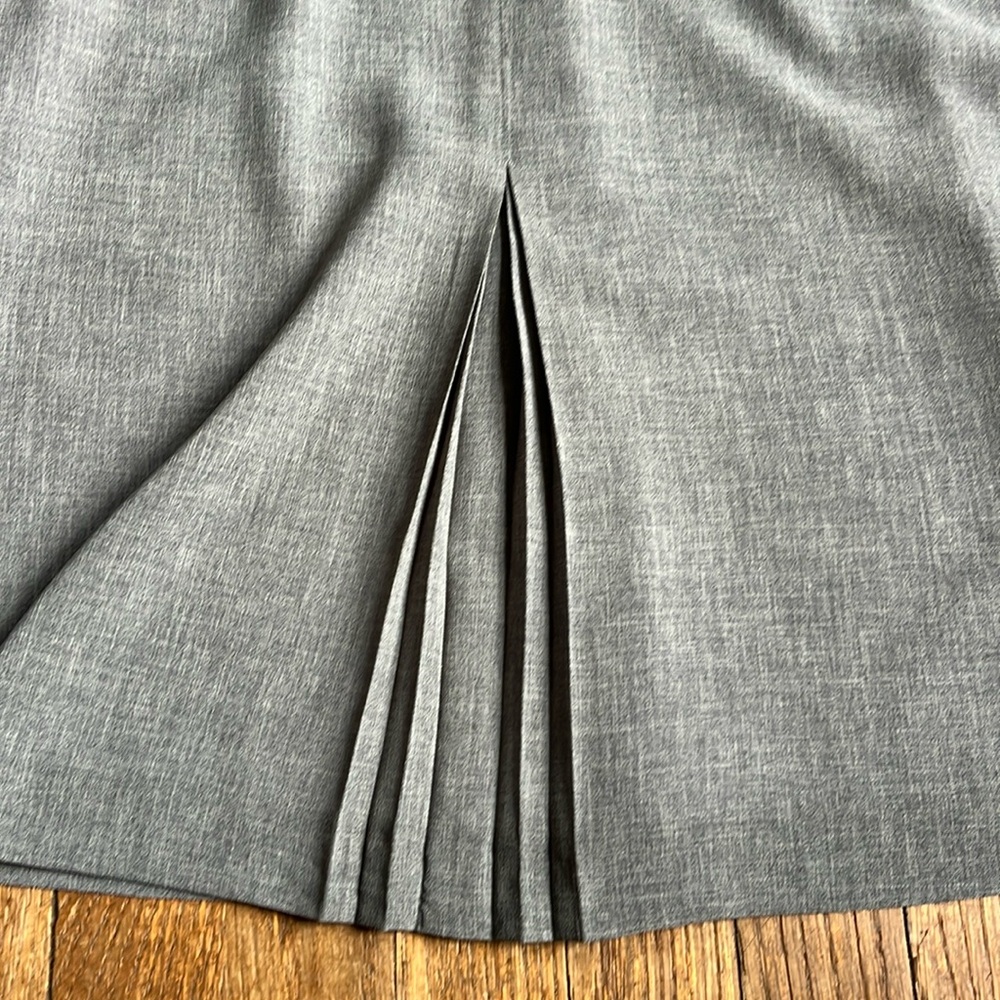 J. Crew tailored skirt kick pleats heather gray crepe 8 - Picture 5 of 12